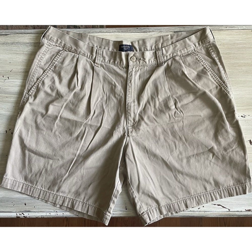 DockERS‎ Men's Beige Khaki Shorts Size 40 Security Pocket Casual EUC